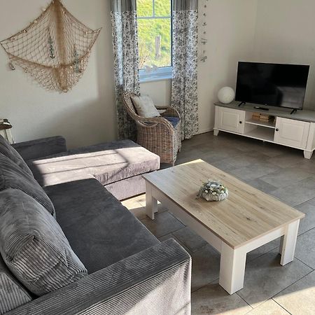 Ferienhaus-Hemmerdeich Oldenswort Exteriör bild
